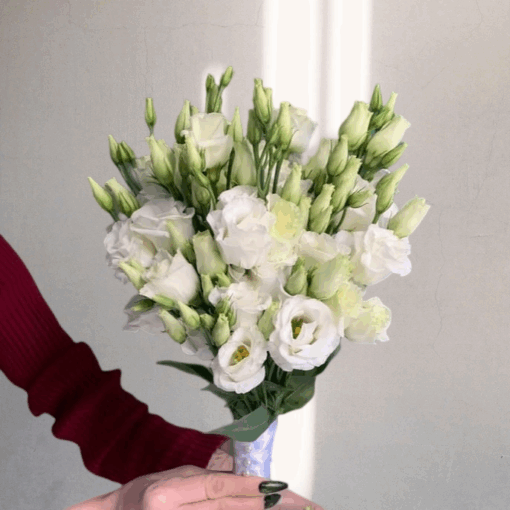 Нежный свадебный букет из эустомы