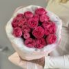 Монобукет из кустовых розовых роз