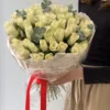 Монобукет из 51 кенийской розы с эвкалиптом