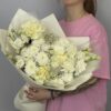 Букет с озотамнусом в белых оттенках