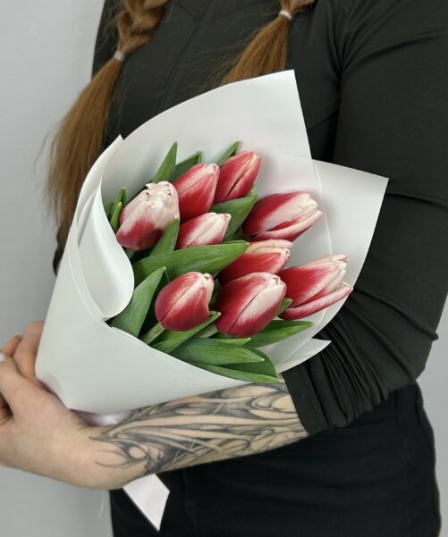 Букет из 9 тюльпанов