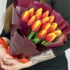 Букет из 15 оранжевых тюльпанов