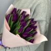 Букет из 11 фиолетовых тюльпанов