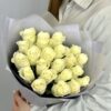 Букет из 21 кенийской розы в оформлении