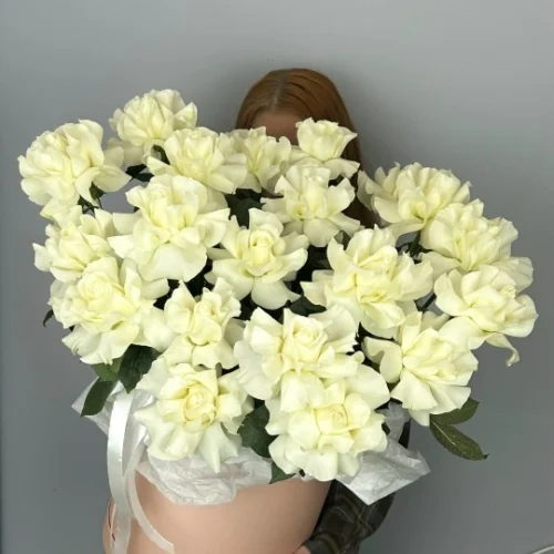Коробочка из 19 французских роз