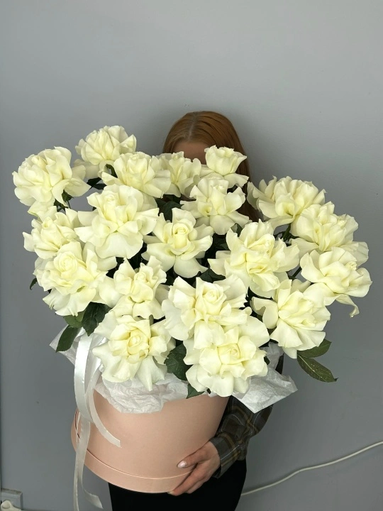 Коробочка из 19 французских роз